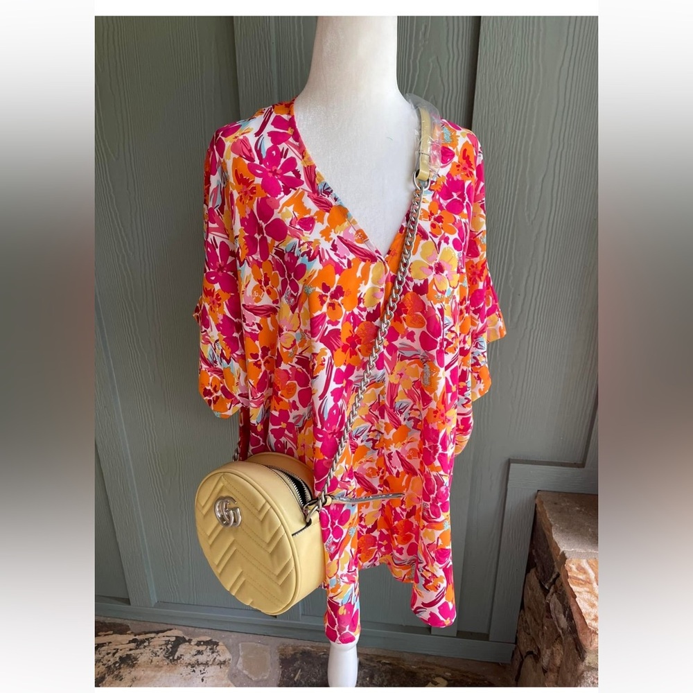 JODIFL Vibrant Floral V-Neck Blouse